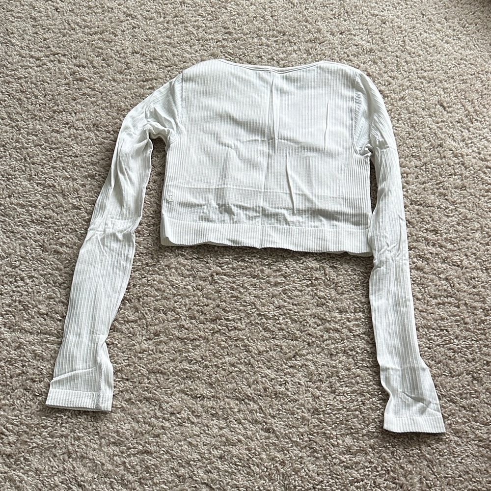 Lululemon White Ribbed Long Sleeve Top- GREAT condition!! Built in bra! - Picture 3 of 7
